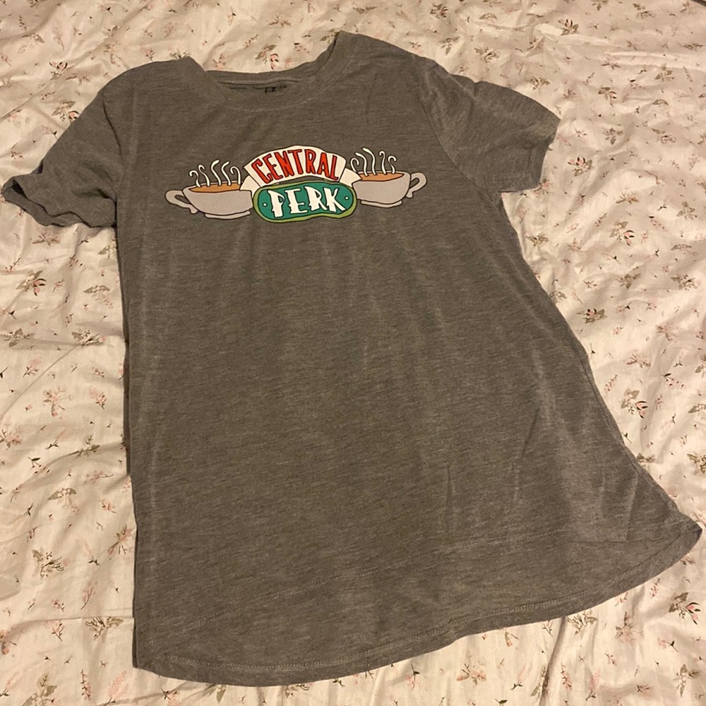 FRIENDS T-SHIRT